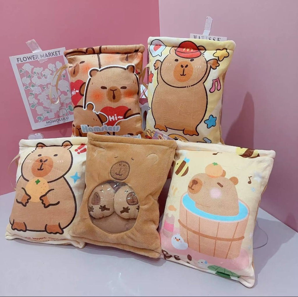 bolsa con 8 pelcuhes de Felpa Capybara