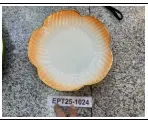Plato de cerámica flor borde naranjo 8"