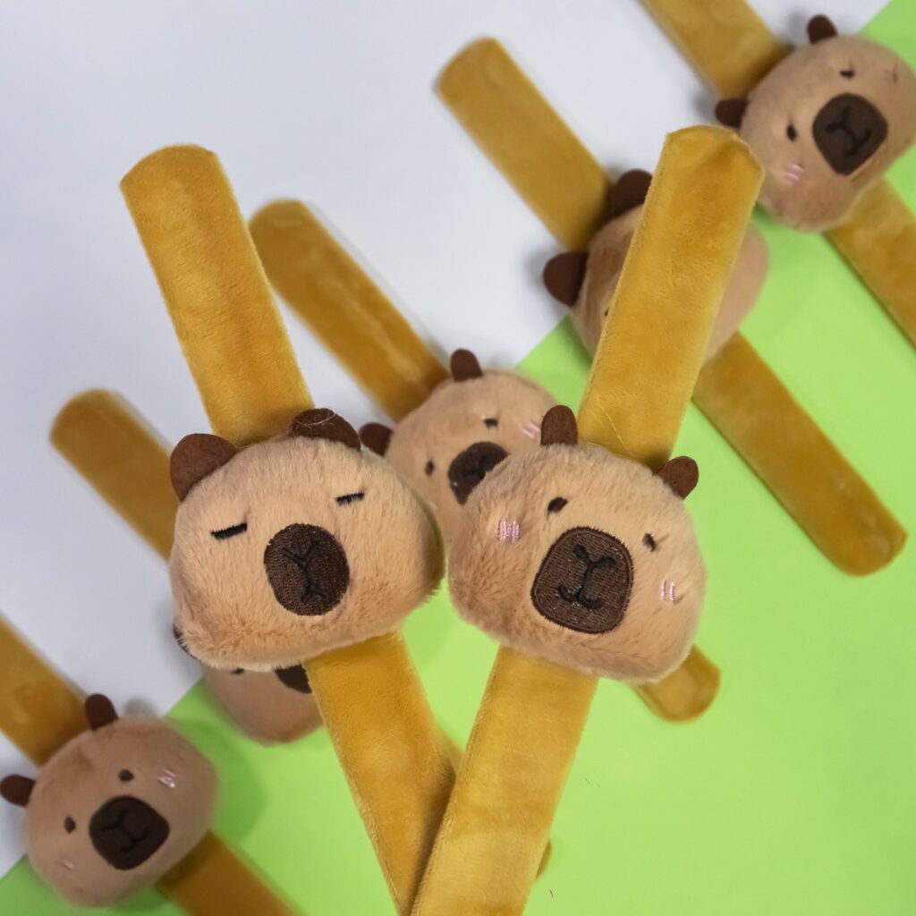 Pulseras  capybara kawaii 2 diseños