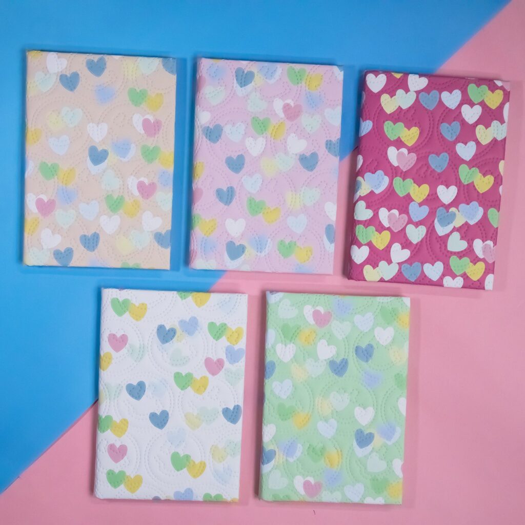 Libreta Colorida Corazón con Líneas
