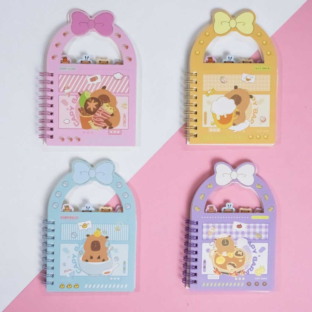 Libreta en forma de Regalo con Diseño de Capybaras