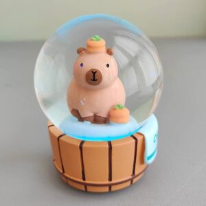 Esferas de Cristal con Luz y Figuras de Capybara - Imagen 6
