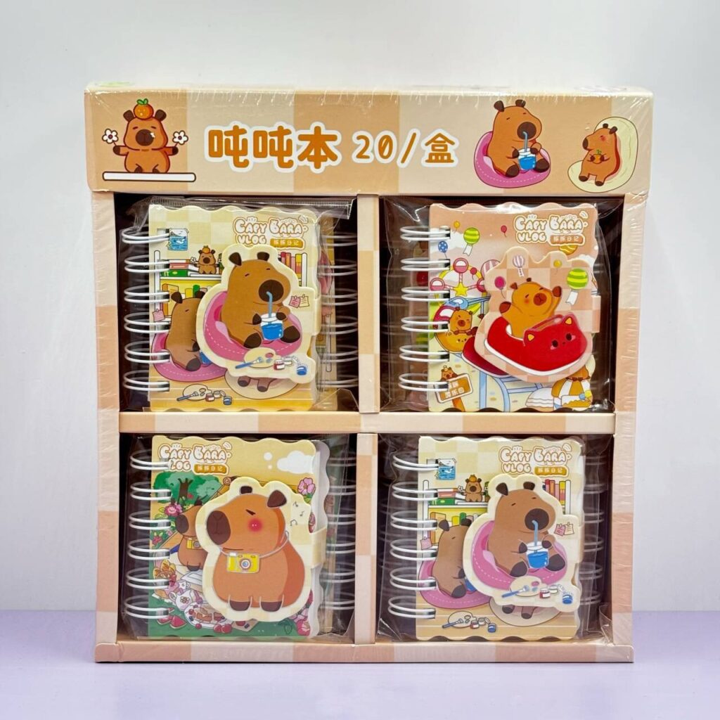 Mini Libreta Argollada con Broche y Diseño de Capybaras, 100 Hojas en Blanco, 4 Modelos