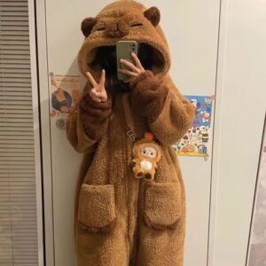 Pijama de Capybara, estilo Bata - Imagen 1