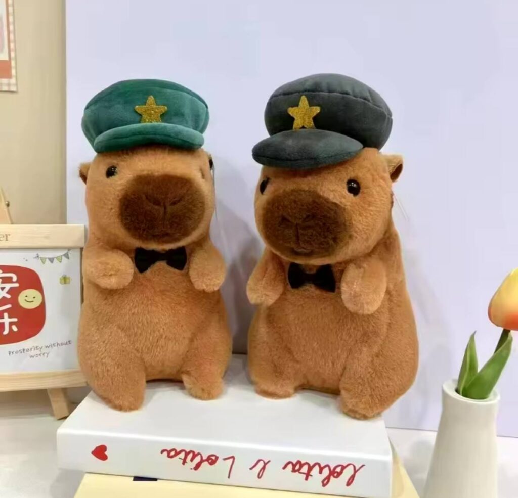 Peluche de Felpa Capypolicia 20 cm