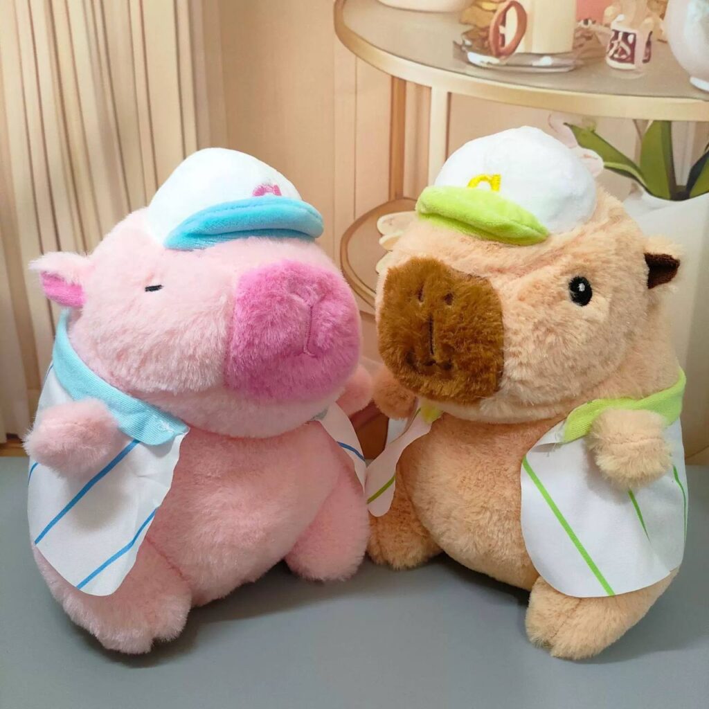 Peluche de Felpa Capybara Beisbolero 20 cm