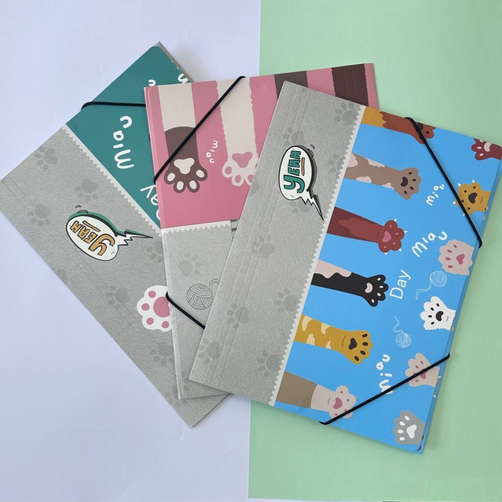 Carpeta para Documentos con Diseño de Pata de Gato