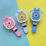 Ventilador Plegable con Luz y Moño 3 Colores