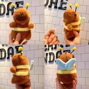 Llavero Peluche Capybara Abejita 🐝✨ - Imagen 3