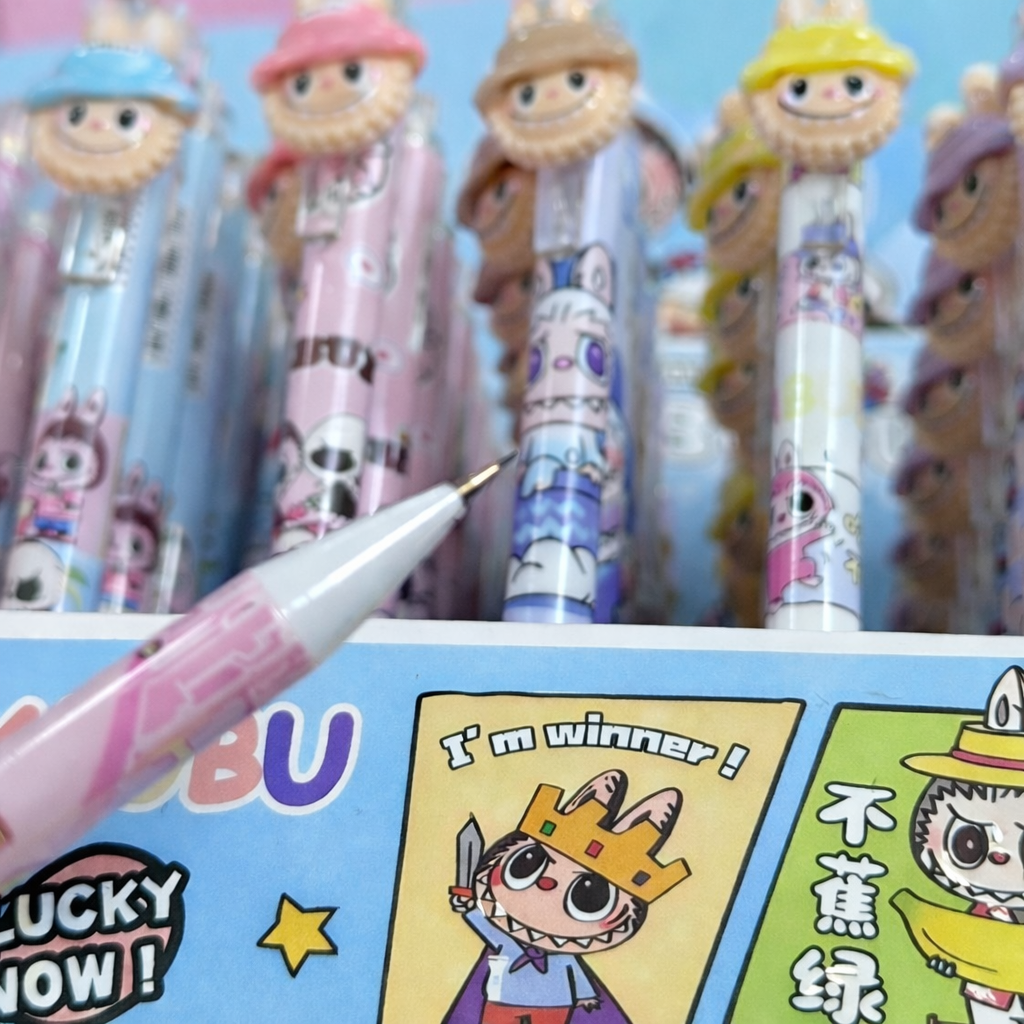 Portamina 0,5 La Bubu con Gorro 🐻✨ 3 Portamina 0,5 La Bubu con Gorro 🐻✨ - Imagen 3