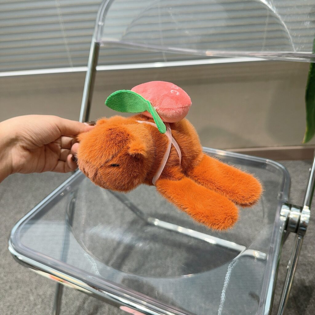 Capypulsera Movible Capybara Kawaii Fruta