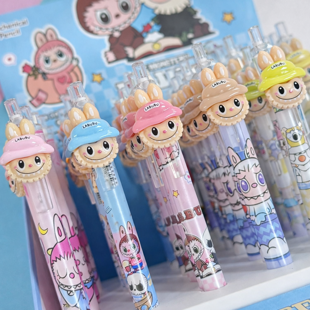 Portamina 0,5 La Bubu con Gorro 🐻✨ 2 Portamina 0,5 La Bubu con Gorro 🐻✨ - Imagen 2