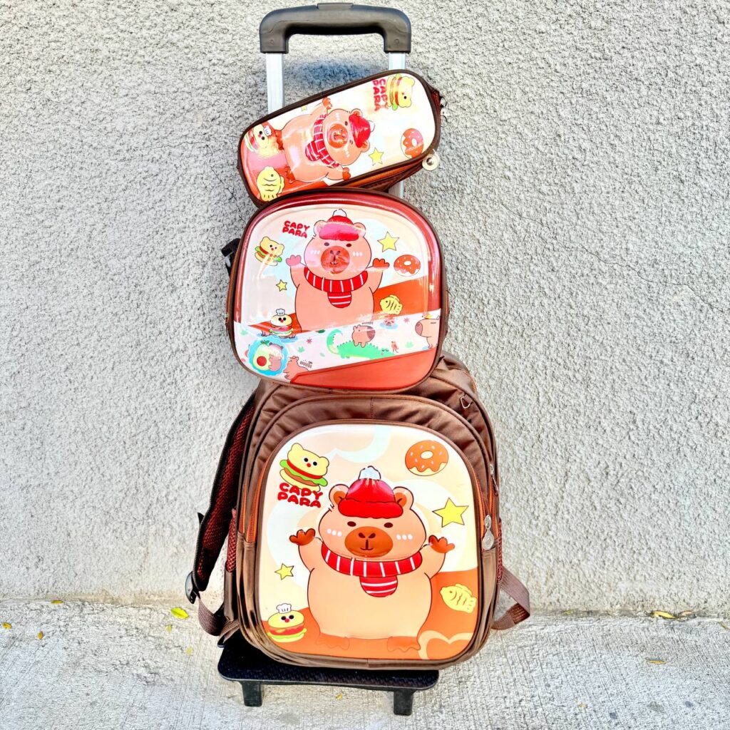 Mochila 3 pcs de Capybara con Ruedas | Diseño Práctico y Adorable