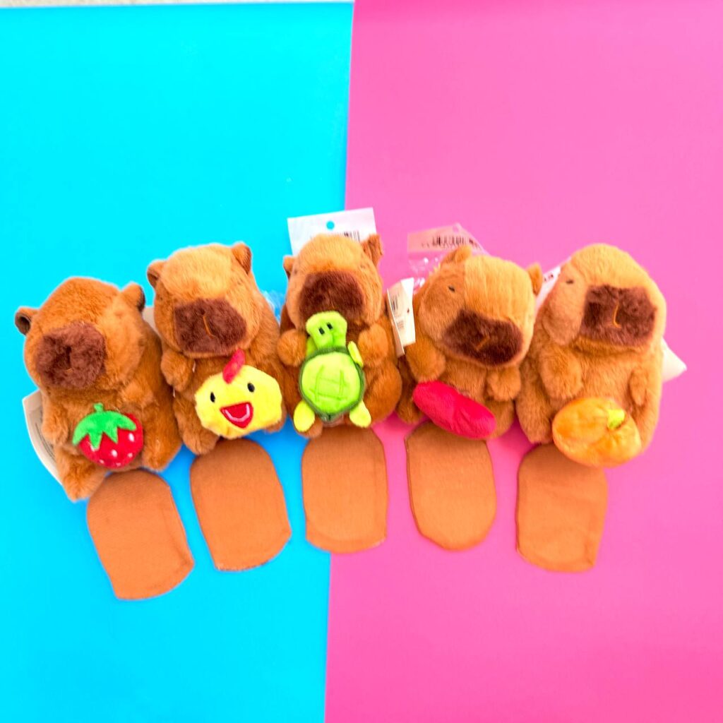 Peluche Capybara Magnético 🐾✨