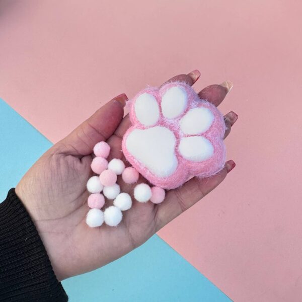🧸 Squishy Patita de Gato Pastel 🎀 - Imagen 3