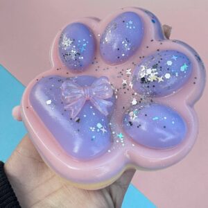 🧸 Squishy Patita de Gato Rosa y Morado 🌸