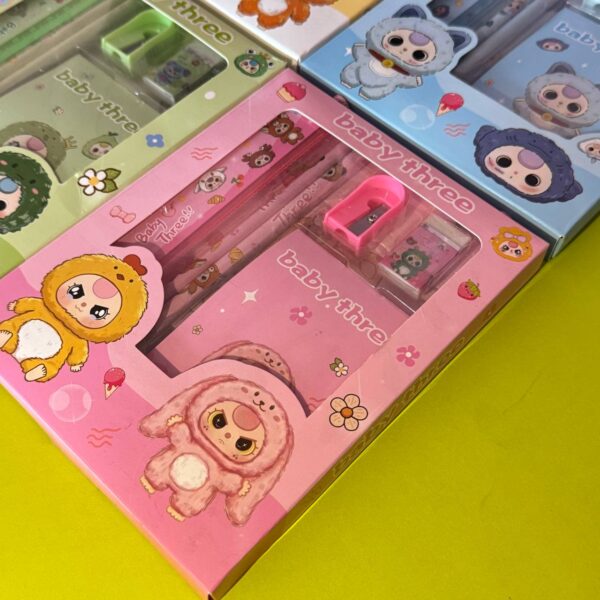 Set de Papelería Baby Three – 4 Diseños Surtidos 🎨✨ - Imagen 3
