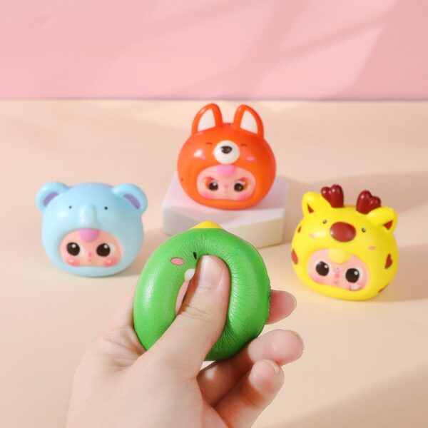 Squishy Antiestrés Cara Baby Three | 8 Modelos Surtidos - Imagen 4
