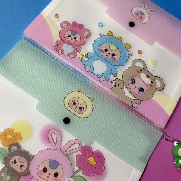 Bolsa de Documentos Baby Three con Colgante | A4 Blanca 📁✨ - Imagen 3