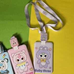 Credencial Baby Three con Cuerda 🩵 - Imagen 4