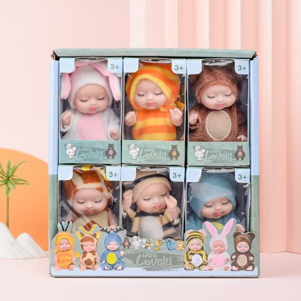 🧸 JUGUETE DE MUÑECA – MINI FIGURA 9 CM