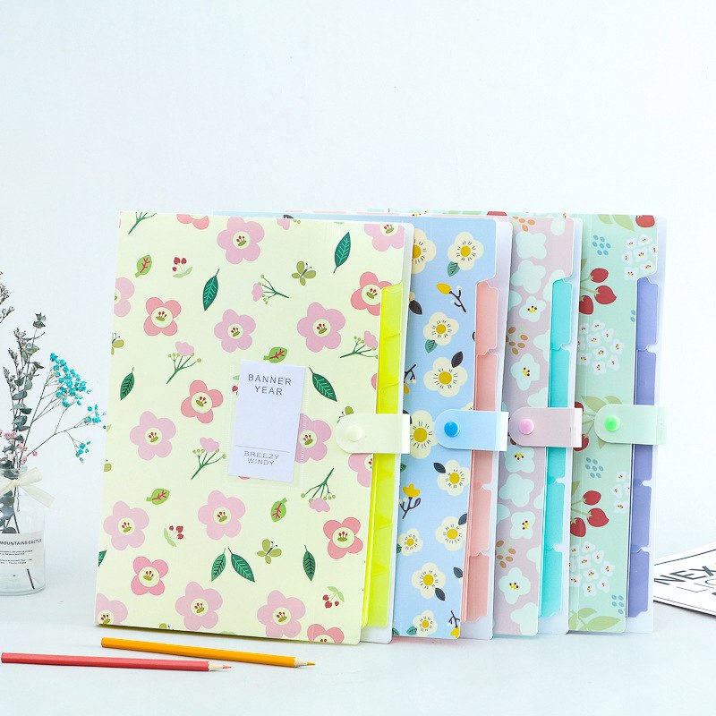 📁 Carpeta Floral de Papel – Elegancia y Organización en Uno 🌸 1 📁 Carpeta Floral de Papel – Elegancia y Organización en Uno 🌸