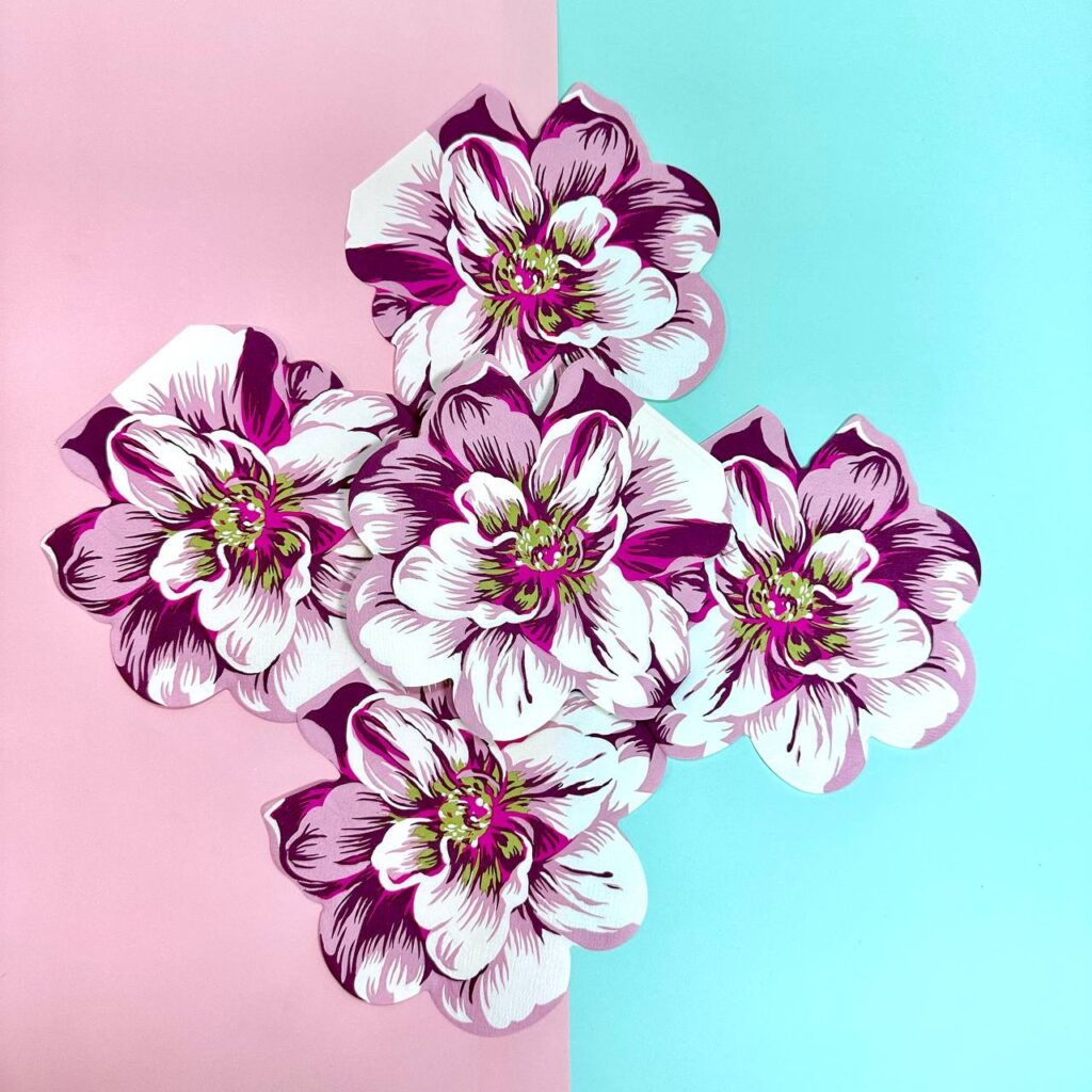 PAPEL FLORAL – 20 HOJAS DE DISEÑO ÚNICO