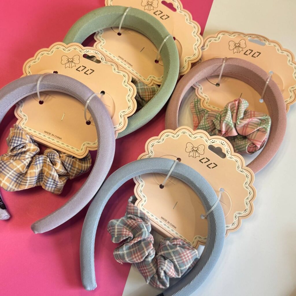 🎀 Set Diadema + Colet Pastel Rayado – ¡Dulzura en cada peinado!