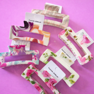 Horquilla  blanca  con flores para Cabello